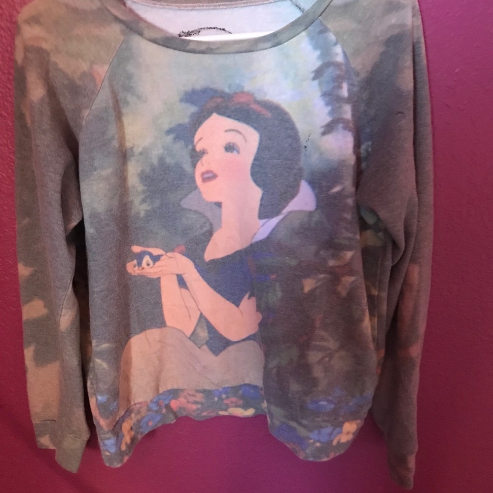 Snow white long sleeve